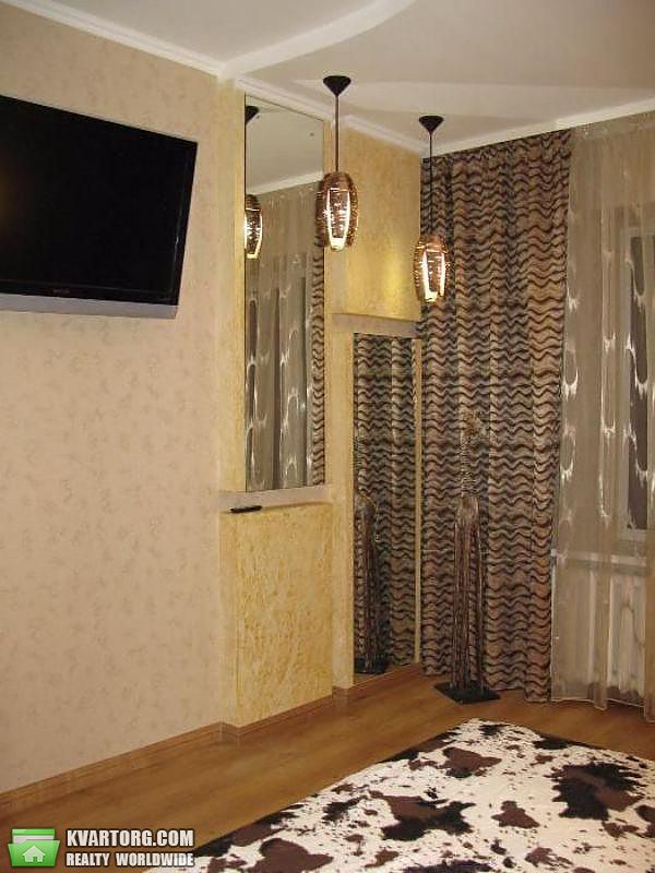 Rent out 3-room apartment. Киев,  Дмитриевская — photo 5