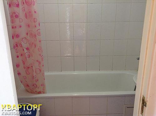Rent out 1-room apartment. Киев, Жмеринская — photo 5