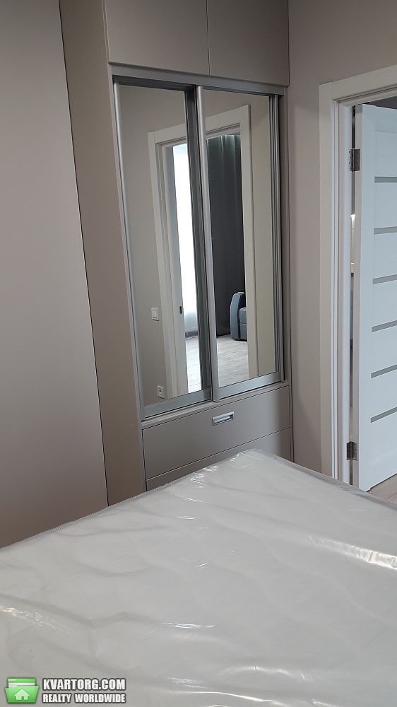 Rent out 1-room apartment. Киев, Бульвар Вацлава Гавела, 6 — photo 6