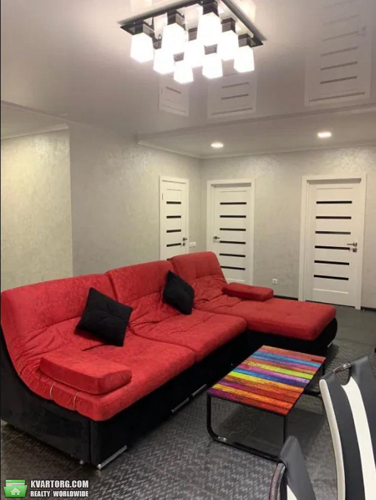 Rent out 4-room apartment. Киев,  Тычины пр — photo 10
