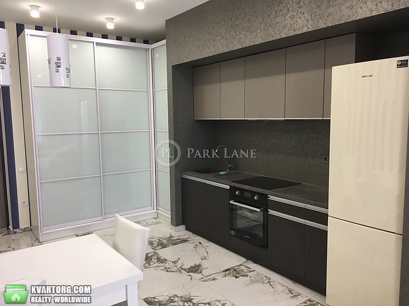 Rent out 2-room apartment. Киев,  Щорса — photo 6