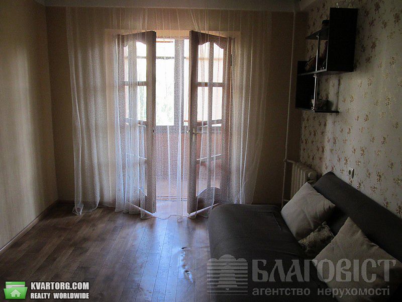 Sell 3-room apartment. Киев,  Шолом-Алейхема — photo 2