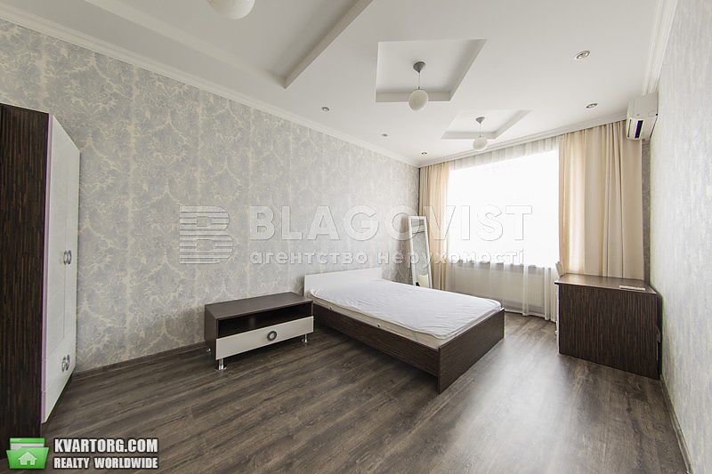 Rent out 4-room apartment. Киев,  Барбюса — photo 5