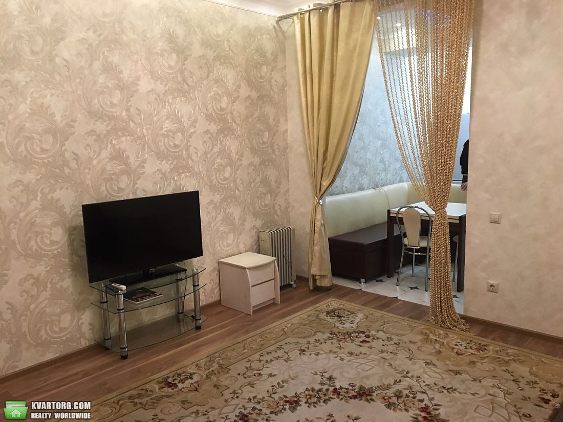 Rent out 2-room apartment. Киев, жилянская — photo 5