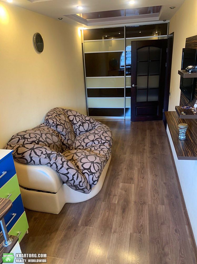 Sell 4-room apartment. Днепропетровск,  Рабочая — photo 1