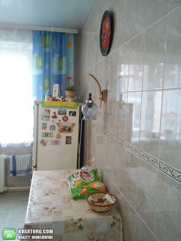 Sell 3-room apartment. Днепропетровск, Красный камень — photo 2