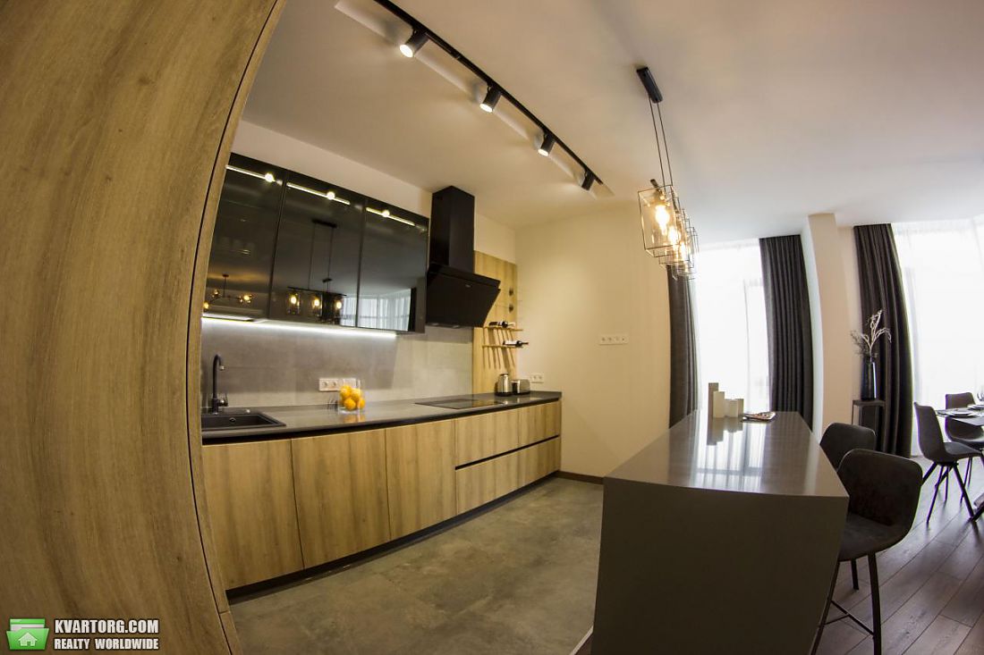 Rent out 3-room apartment. Киев, Болсуновская — photo 1