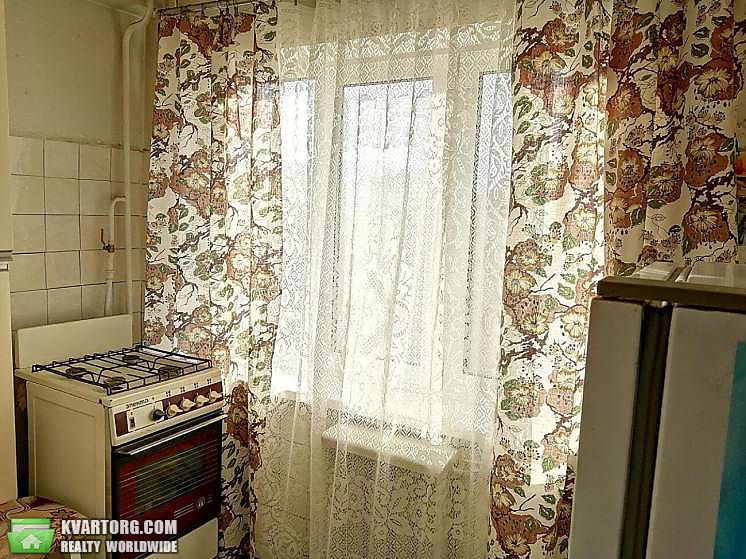 Sell 2-room apartment. Киев, Кирилловская — photo 3