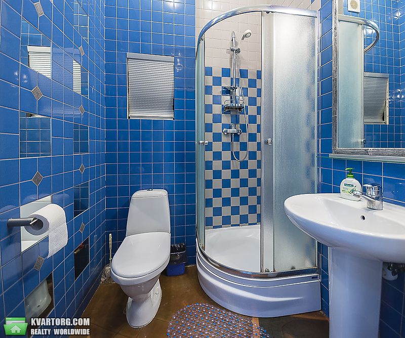 Rent out 2-room apartment. Киев,  Малая Житомирская — photo 4
