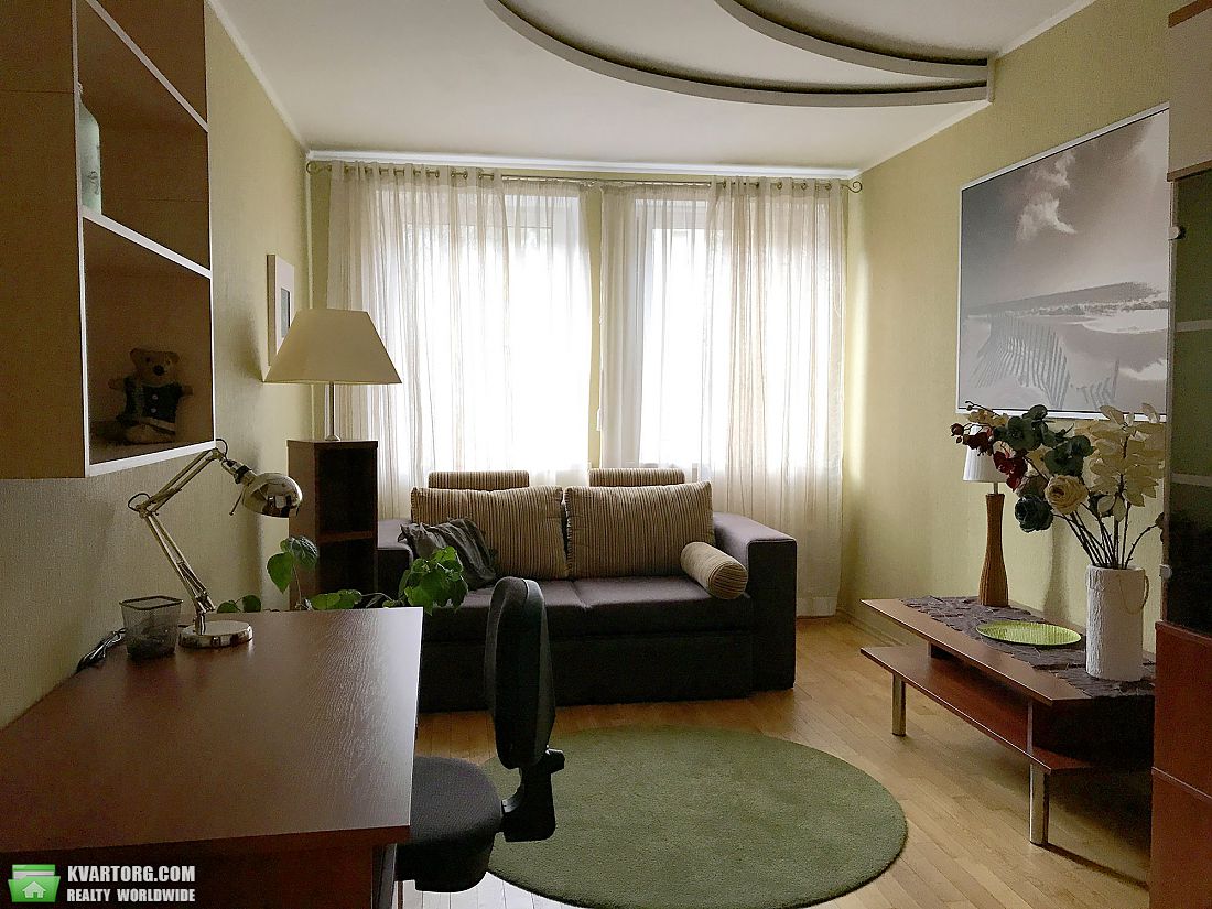 Rent out 3-room apartment. Киев,  Паньковская — photo 5