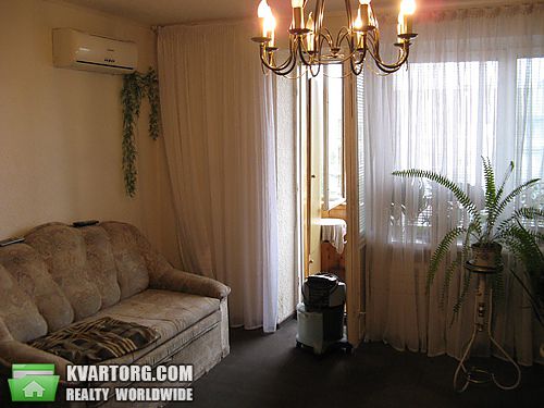 Sell 3-room apartment. Киев,  Радужная — photo 8