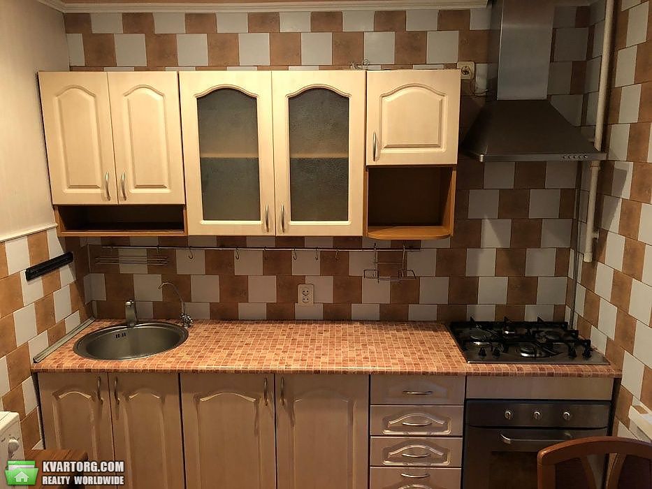 Sell 3-room apartment. Киев,  Харьковское шоссе — photo 1