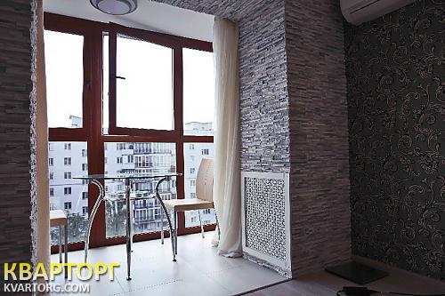 Rent out 2-room apartment. Киев, Леси Украинки бульв. — photo 7