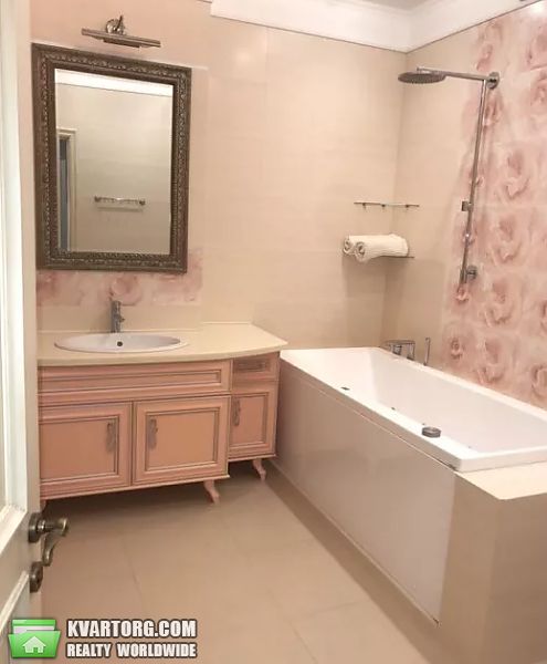 Rent out 3-room apartment. Киев,  Леси Украинки бул — photo 3