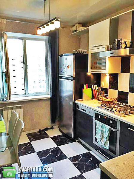 Sell 3-room apartment. Киев, Харьковское шоссе — photo 3
