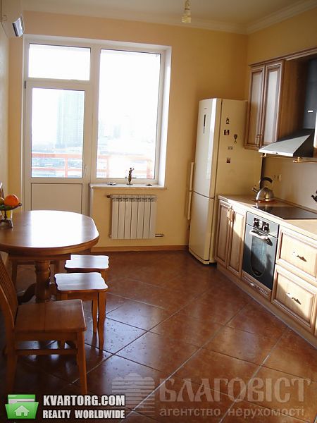 Sell 2-room apartment. Киев, Срибнокильская — photo 1