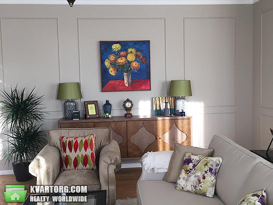 Sell 3-room apartment. Киев,  Щорса — photo 1
