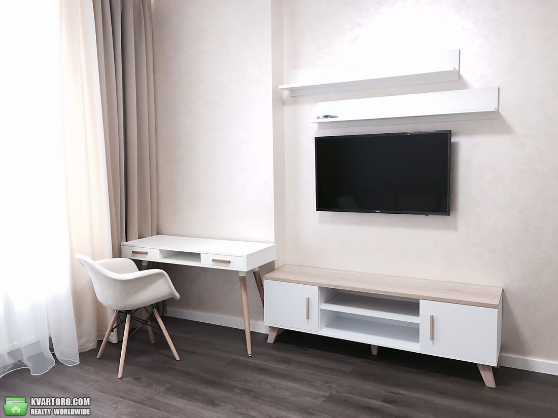 Rent out 2-room apartment. Киев,  Драгомирова — photo 10