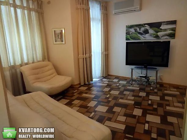 Rent out 1-room apartment. Киев,  Щорса — photo 4