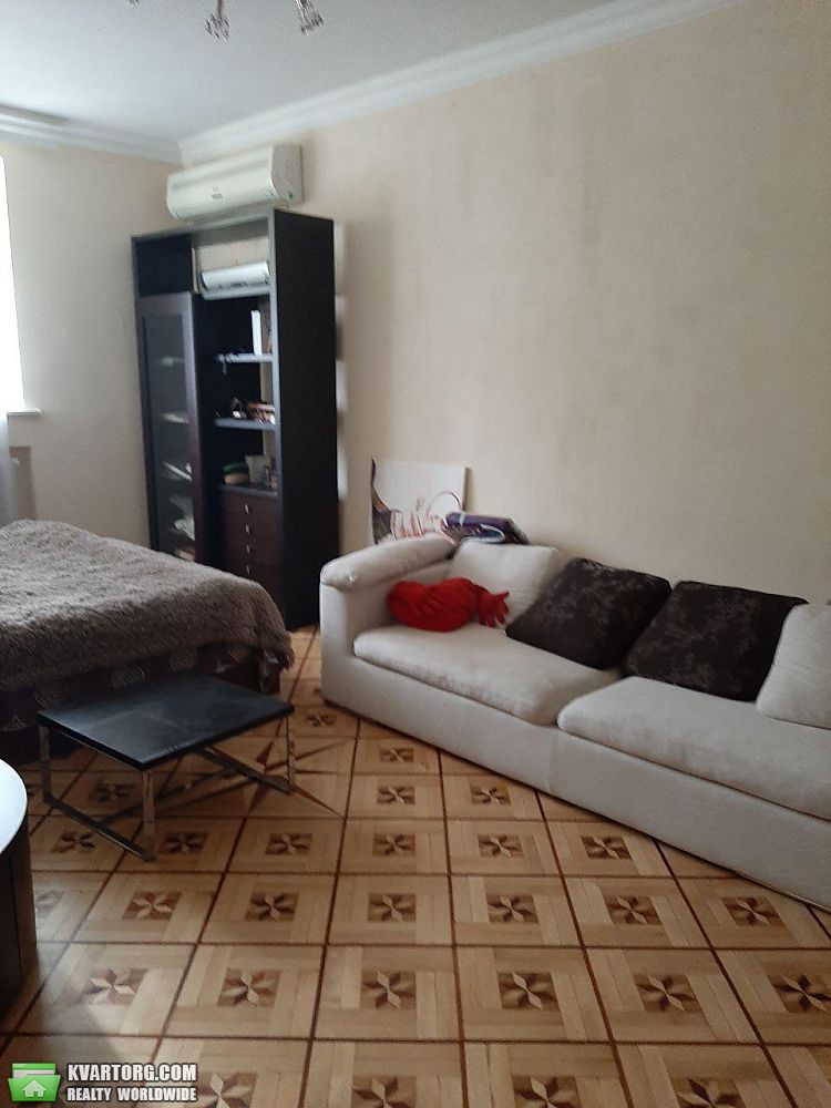 Sell 2-room apartment. Харьков, Площадь Конституции — photo 2