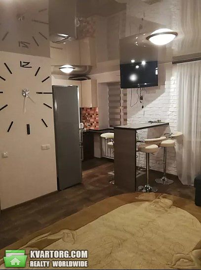 Rent out 2-room apartment. Киев,  Чугуевский пер — photo 1