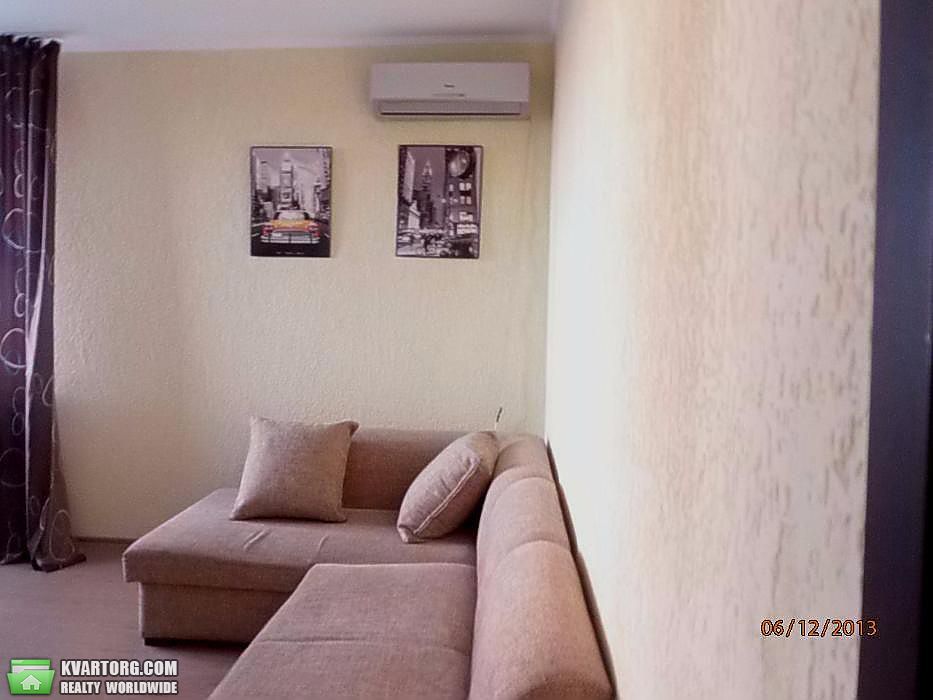 Rent out 3-room apartment. Киев,  Чоколовский бул — photo 1