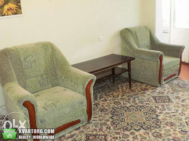 Rent out 1-room apartment. Киев,  Зодчих — photo 1