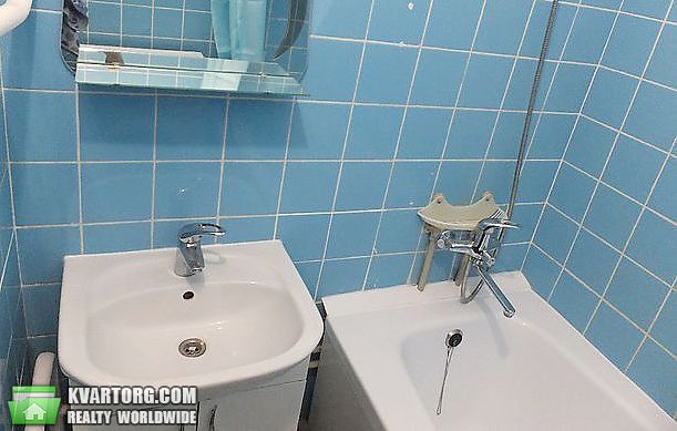 Rent out 2-room apartment. Киев,  Радужная — photo 8