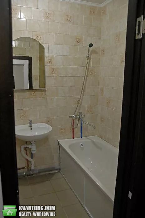 Rent out 2-room apartment. Киев, Бориса Гмыри — photo 2