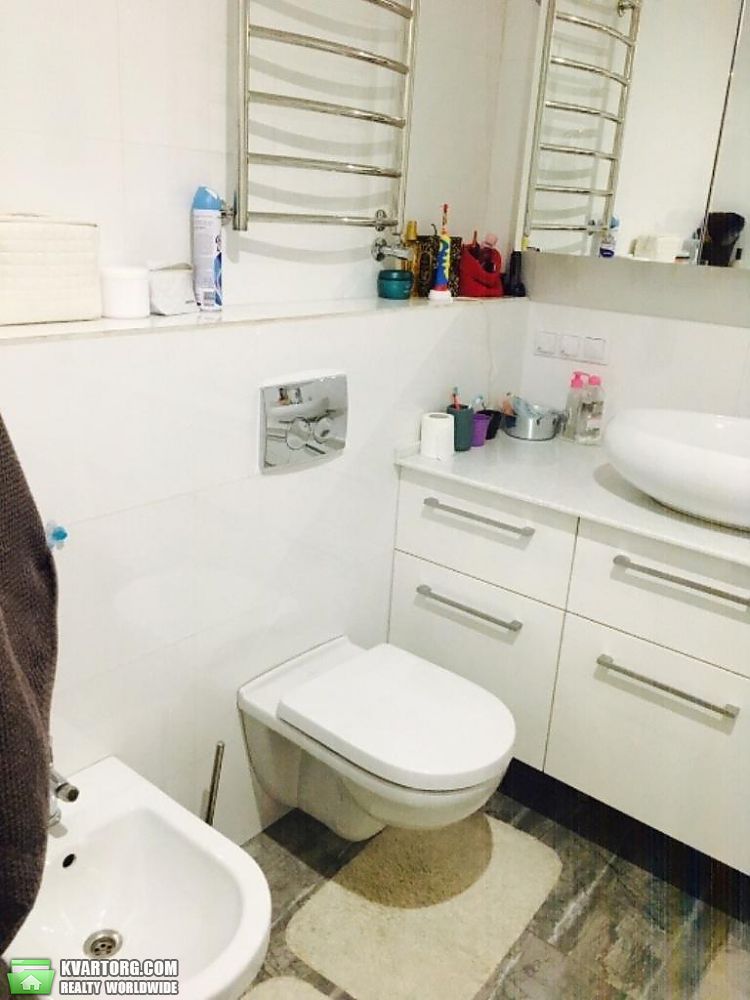 Rent out 2-room apartment. Киев,  Черновола — photo 7