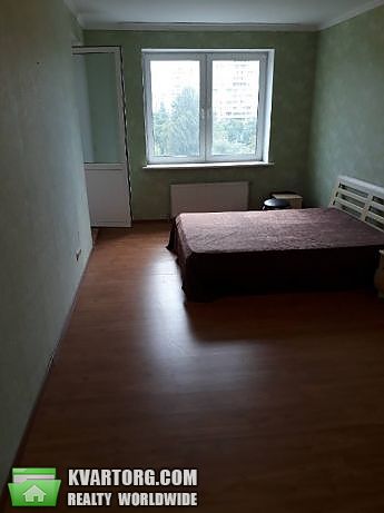 Rent out 2-room apartment. Киев,  Ирпенская — photo 3