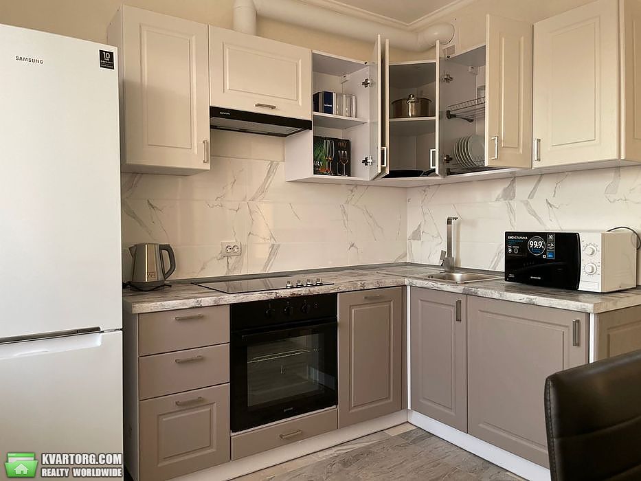Rent out 1-room apartment. Киев, Русовой — photo 1