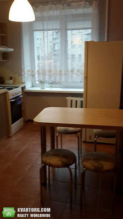 Rent out 1-room apartment. Киев,  Стратегическое шоссе — photo 2
