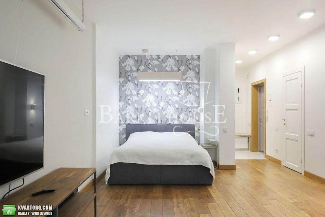 Rent out 3-room apartment. Киев,  Метрологическая — photo 3
