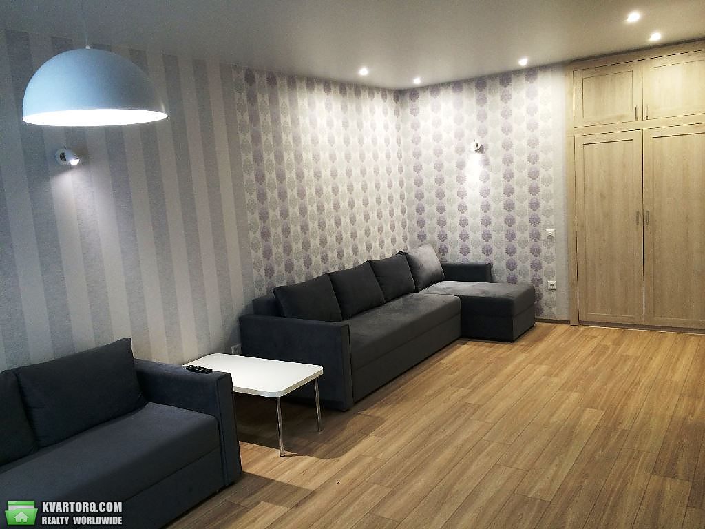 Rent out 1-room apartment. Киев,  Ревуцкого — photo 6