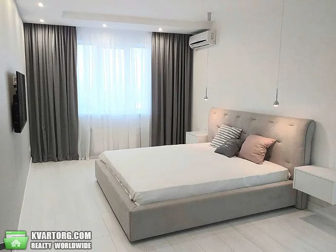 Rent out 1-room apartment. Киев,  Оболонский пр — photo 1