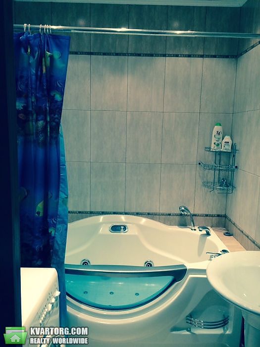 Rent out 2-room apartment. Киев,  Днепровская наб — photo 8