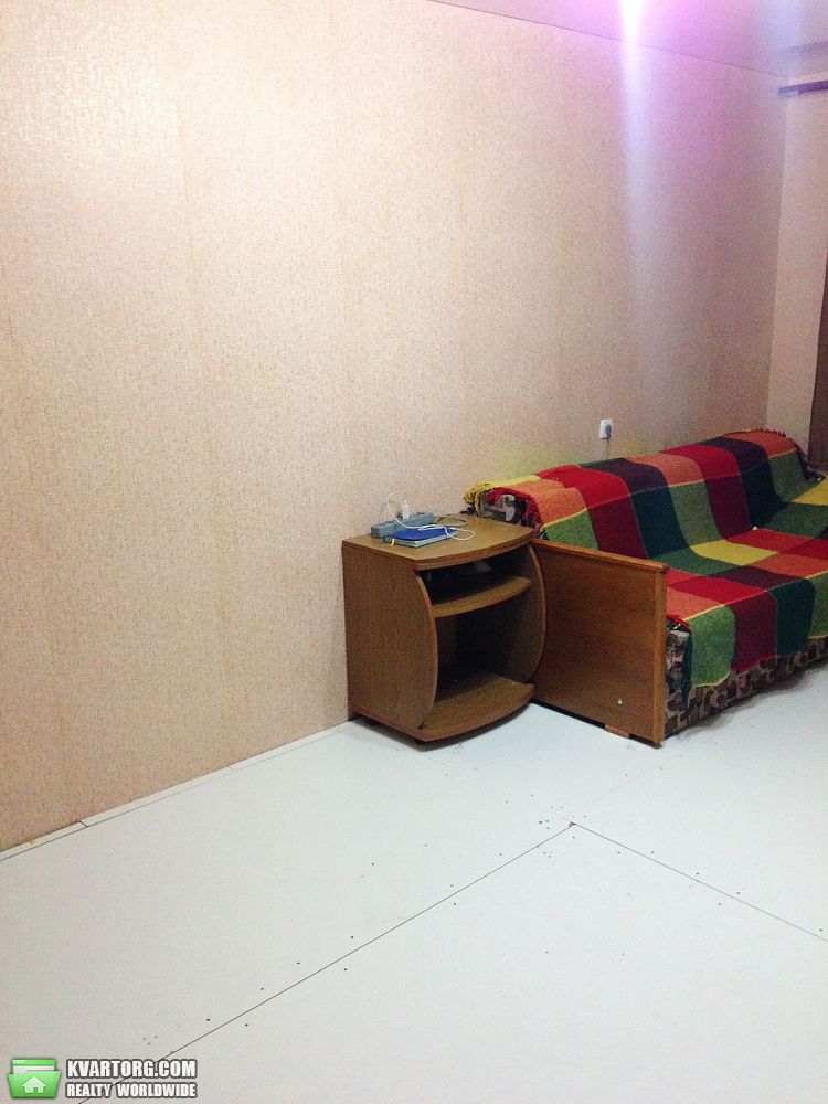 Sell 1-room apartment. Киев,  Ялтинская — photo 2
