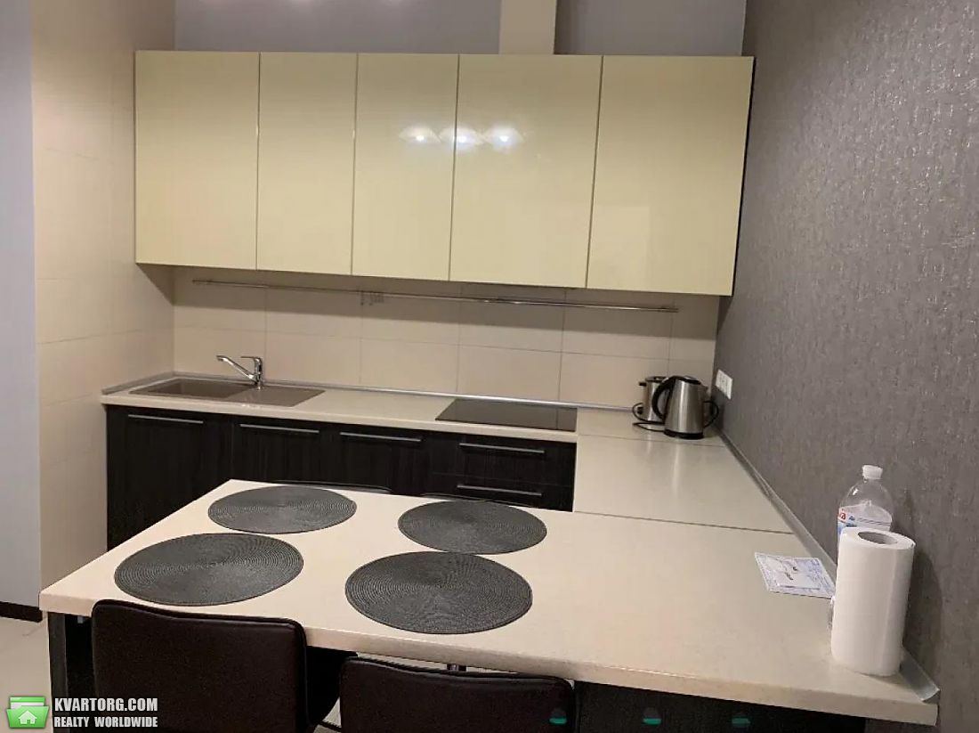 Rent out 2-room apartment. Киев,  Механизаторов — photo 3