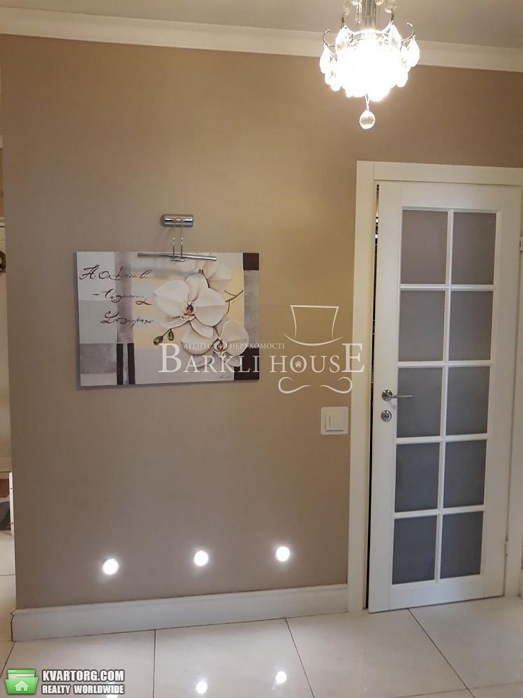 Rent out 2-room apartment. Киев, Сикорского — photo 2