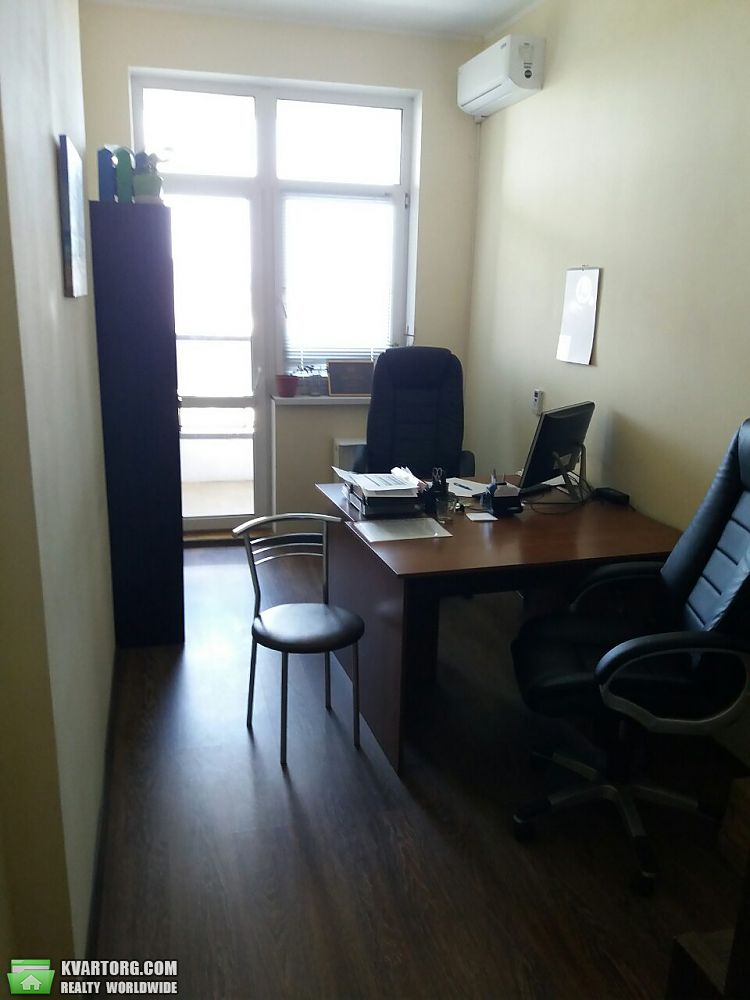 Rent out office. Киев, Ул. Коновальца — photo 10