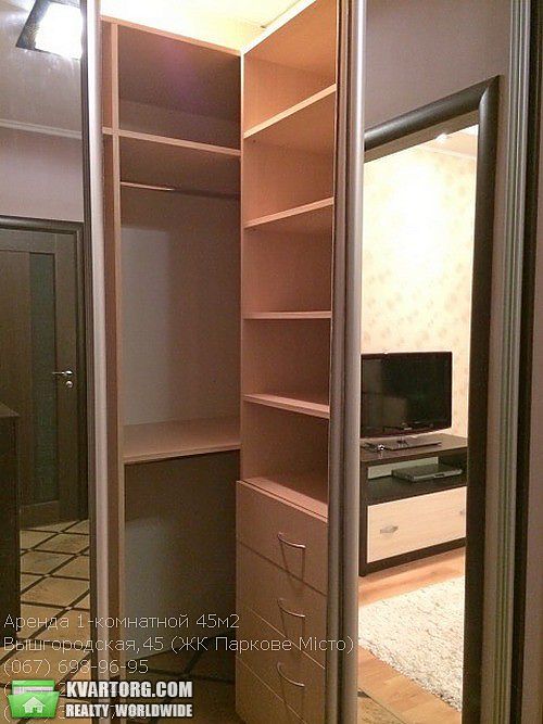 Rent out 1-room apartment. Киев, Вышгородская — photo 9