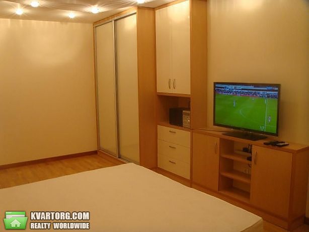 Rent out 3-room apartment. Киев, лобановского — photo 5