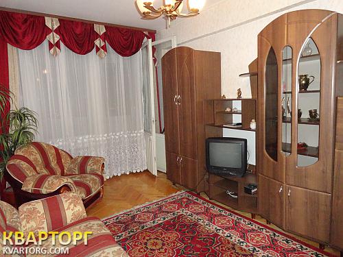 Rent out 2-room apartment. Киев, бул.Леси Украинки — photo 1
