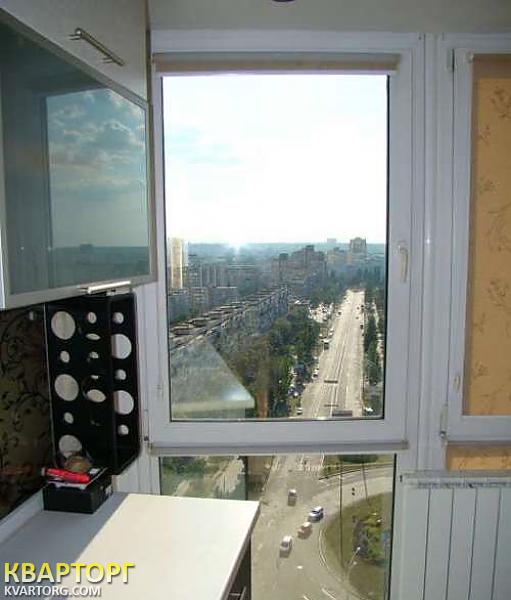 Rent out 1-room apartment. Киев, проспект Героев Сталингра — photo 3