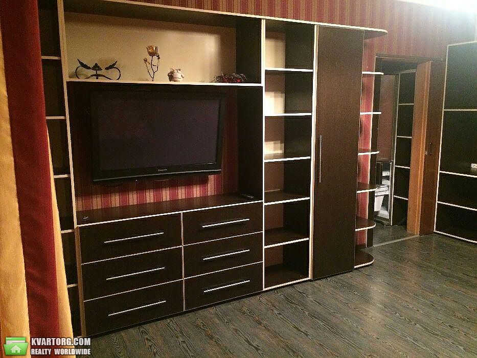 Rent out 1-room apartment. Киев,  Олевская — photo 6
