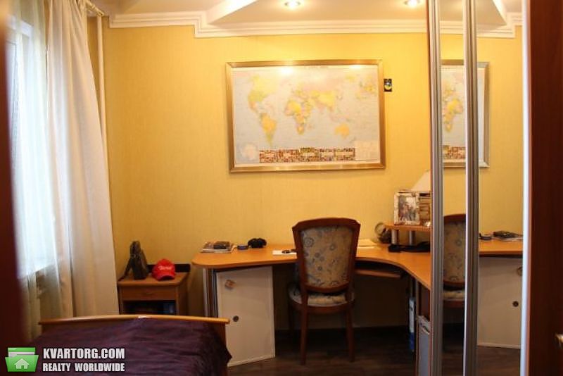 Sell 4-room apartment. Киев,  Маяковского — photo 2