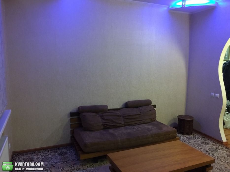 Sell 3-room apartment. Киев,  Петровского — photo 4