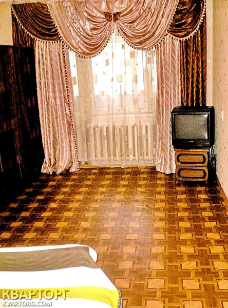 Rent out 1-room apartment. Одесса, Королёва — photo 1
