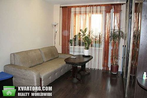 Rent out 2-room apartment. Киев,  Крейсера Авроры — photo 1